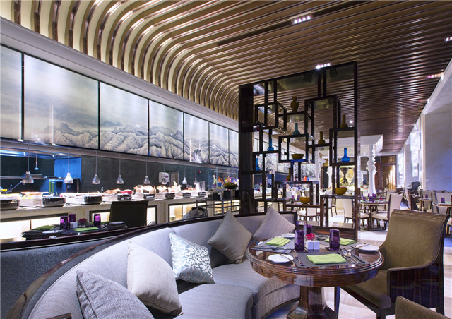 2. 美食汇全日餐厅Cafe Vista.jpg