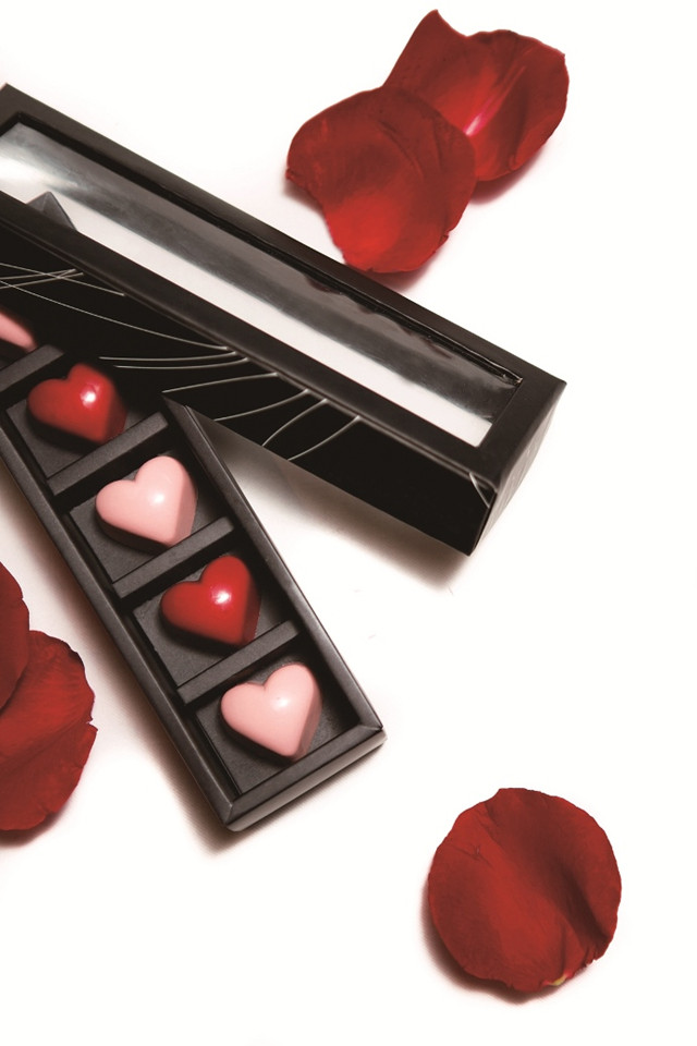 2. 北京JW万豪酒店情人节主题图片甜品 Rose and Chocolate_副本.jpg