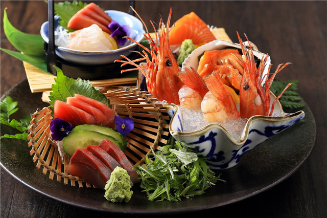 特选什锦生鱼片 Assortment of Deluxe Sashimi.jpg