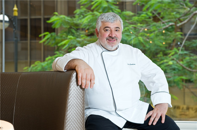 Chef Umberto Bombana.jpg