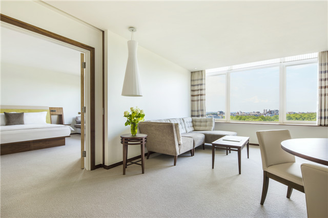 伦敦马拉松_Metropolitan_Suite.jpg