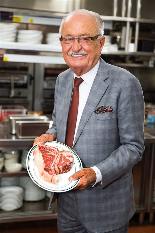 Wolfgang Zwiener.jpg