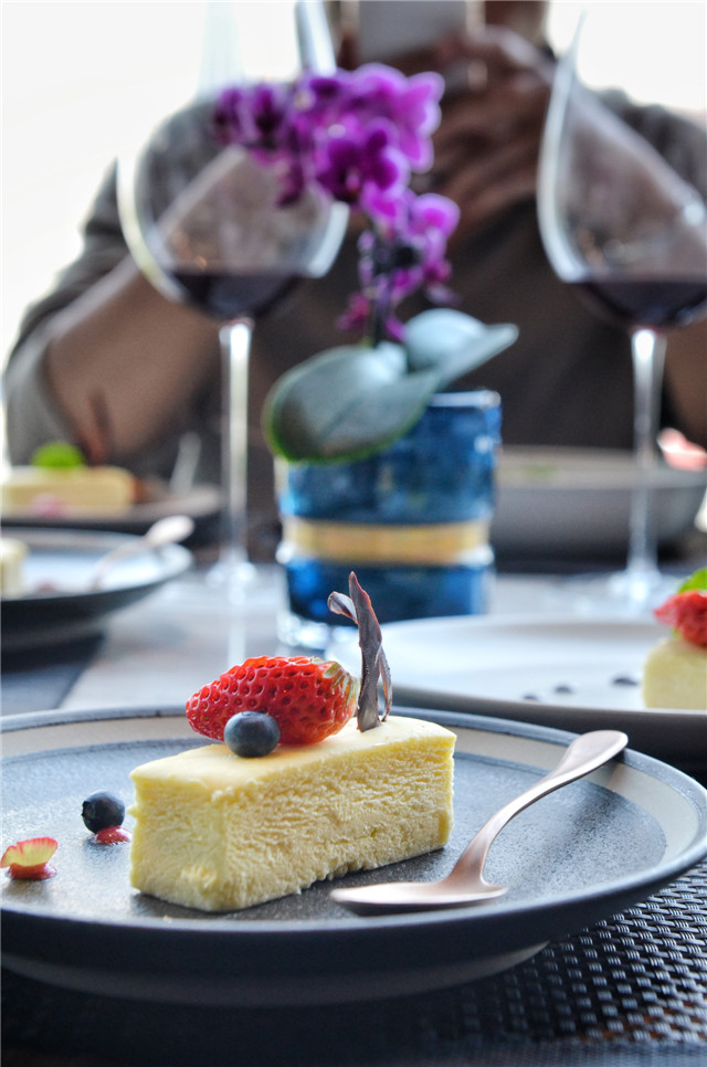 纽约芝士蛋糕配莓菓new York cheese cake with mix berries.jpg
