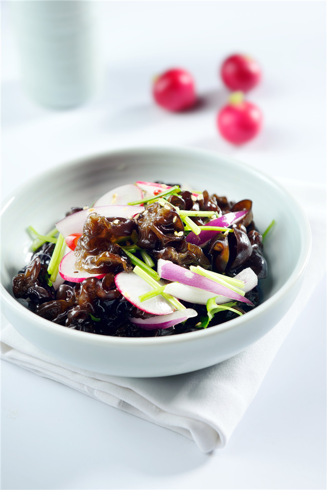 炝拌有机云南木耳 yunnan organic woodear salad.jpg