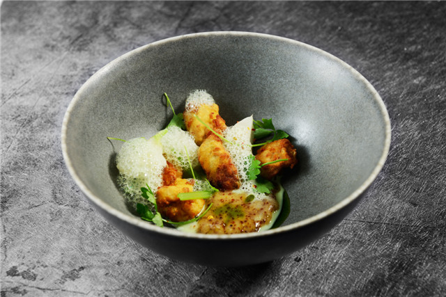 牛胰腺，西芹 & 松露 sweetbread, celery & truffle.jpg