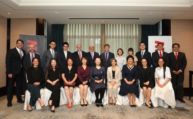 batch_墨西哥旅游部长恩里克·德拉马德里先生 (Enrique de la Madrid) 与中国旅游行业厂商.jpg