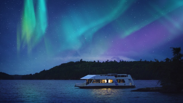 batch_Northern Lights with houseboat Voyageurs National Park_no 3rd party usage.jpg