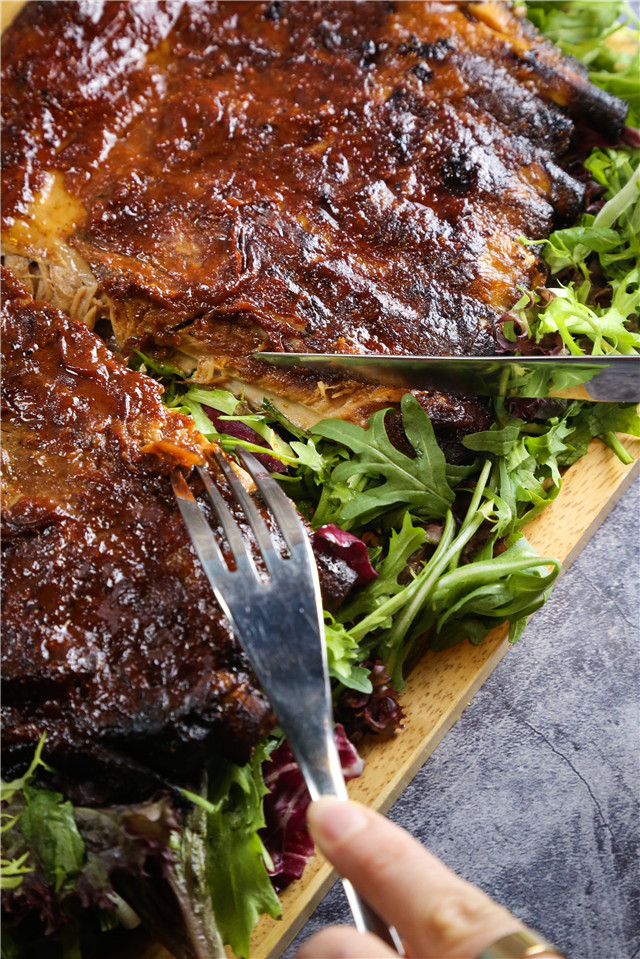 腌制黑猪肋排Marinated Pork Ribs .jpg