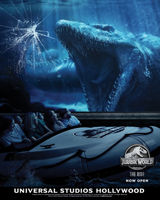 1563354525745041282.jpg batch_Mosasauraus in Aquarium Observatory Tank-Jurassic World-The Ride atUSH (logo).jpg