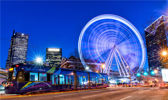 Georgia-Atlanta-Streetcar-Skywheel-Centennial-Olympic-Park.jpg